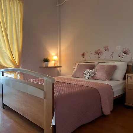 House * Chalkida